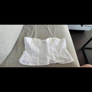 Adjustable Strap Cropped Lace Tank